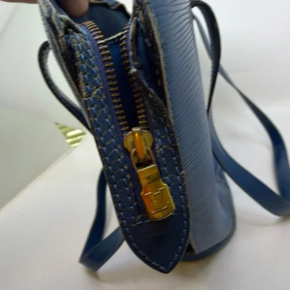Louis Vuitton Saint Jacques Blue Epi Leather Shoulder Bag - Picture 6 of 8